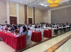 天游翻译为组委会提供商务口译和会议同传